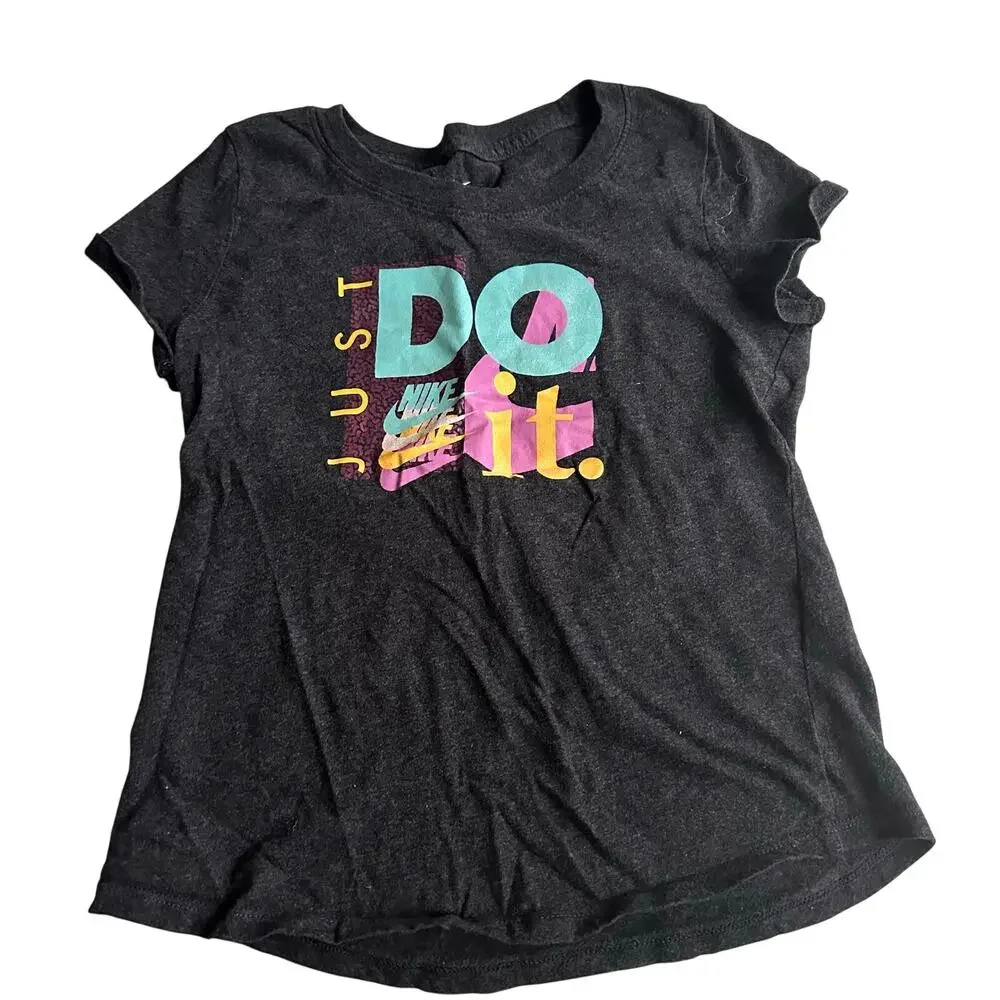 Nike Girls' Black Retro Graphic Tee - Youth Large